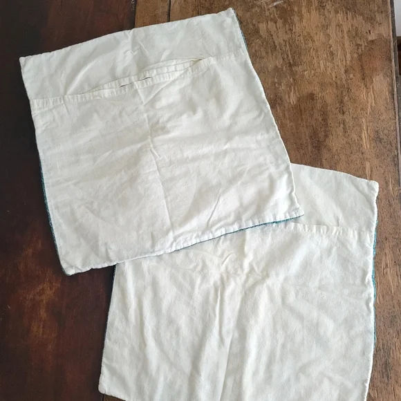 vintage quilted square pillowcases - Picture 2 of 6